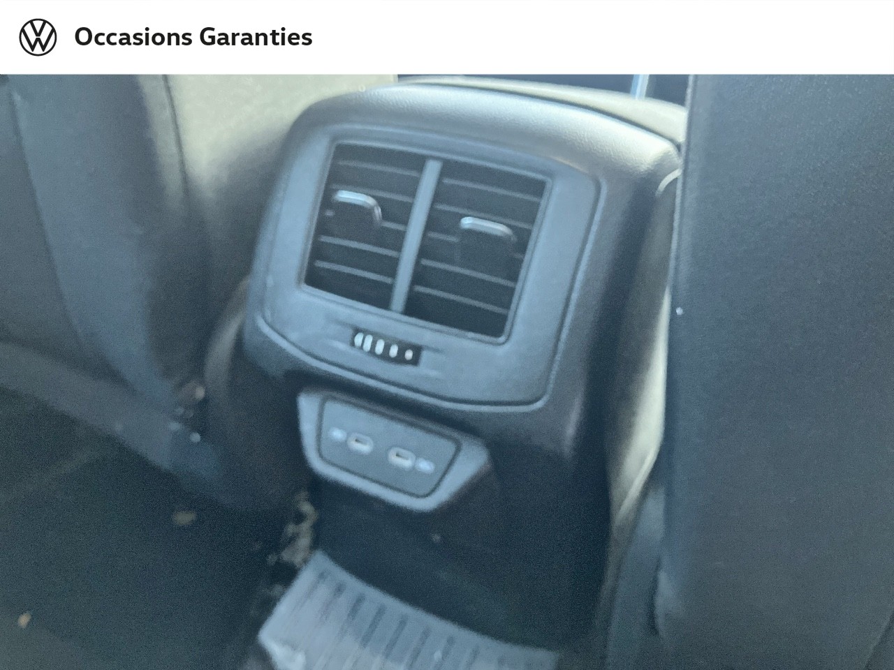 Voitures occasions VOLKSWAGEN T-ROC Active Villeneuve-d'Ascq