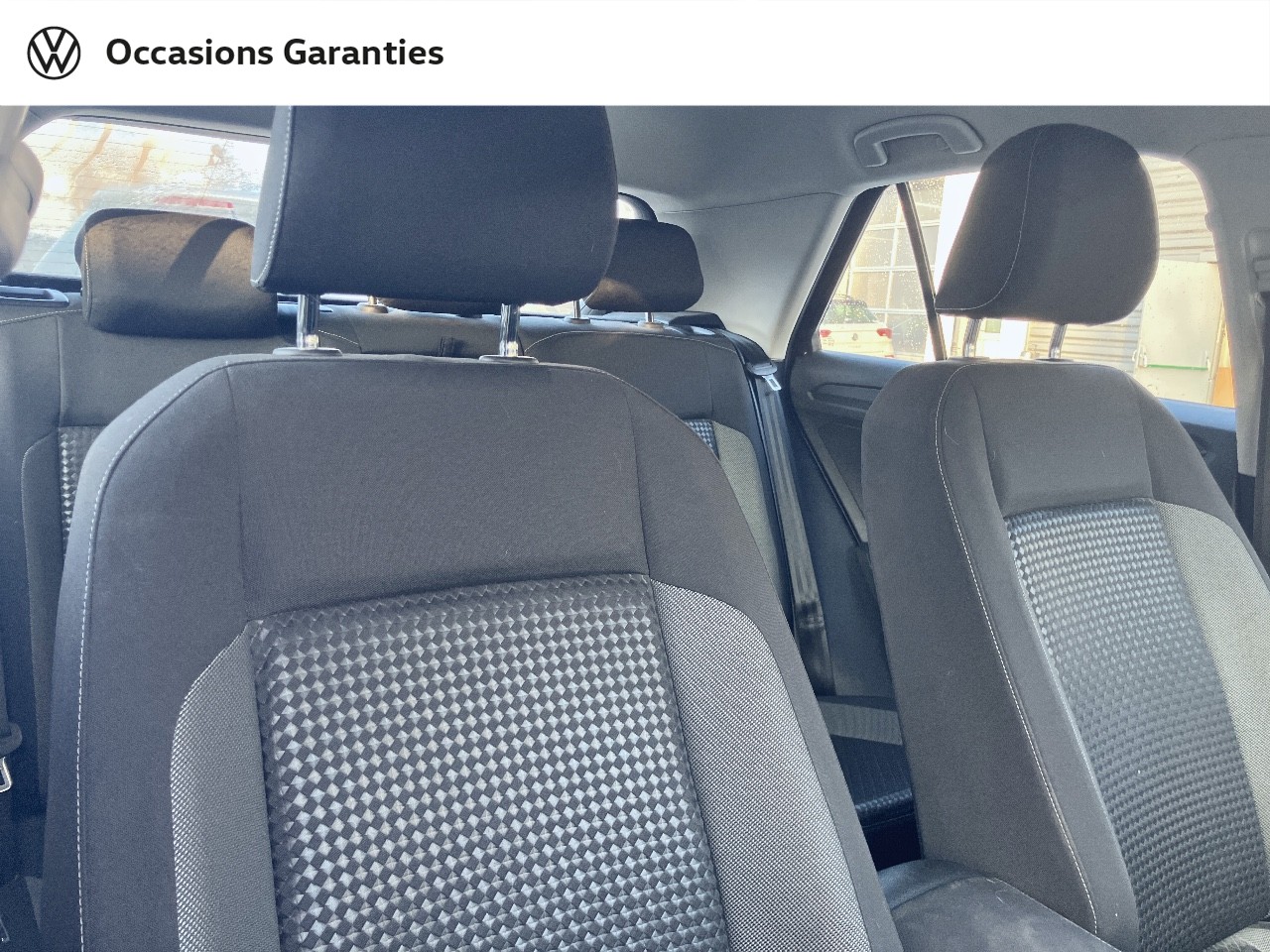 Voitures occasions VOLKSWAGEN T-ROC Active Villeneuve-d'Ascq