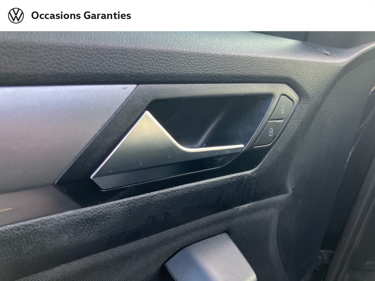 Voitures occasions VOLKSWAGEN T-ROC Active Villeneuve-d'Ascq