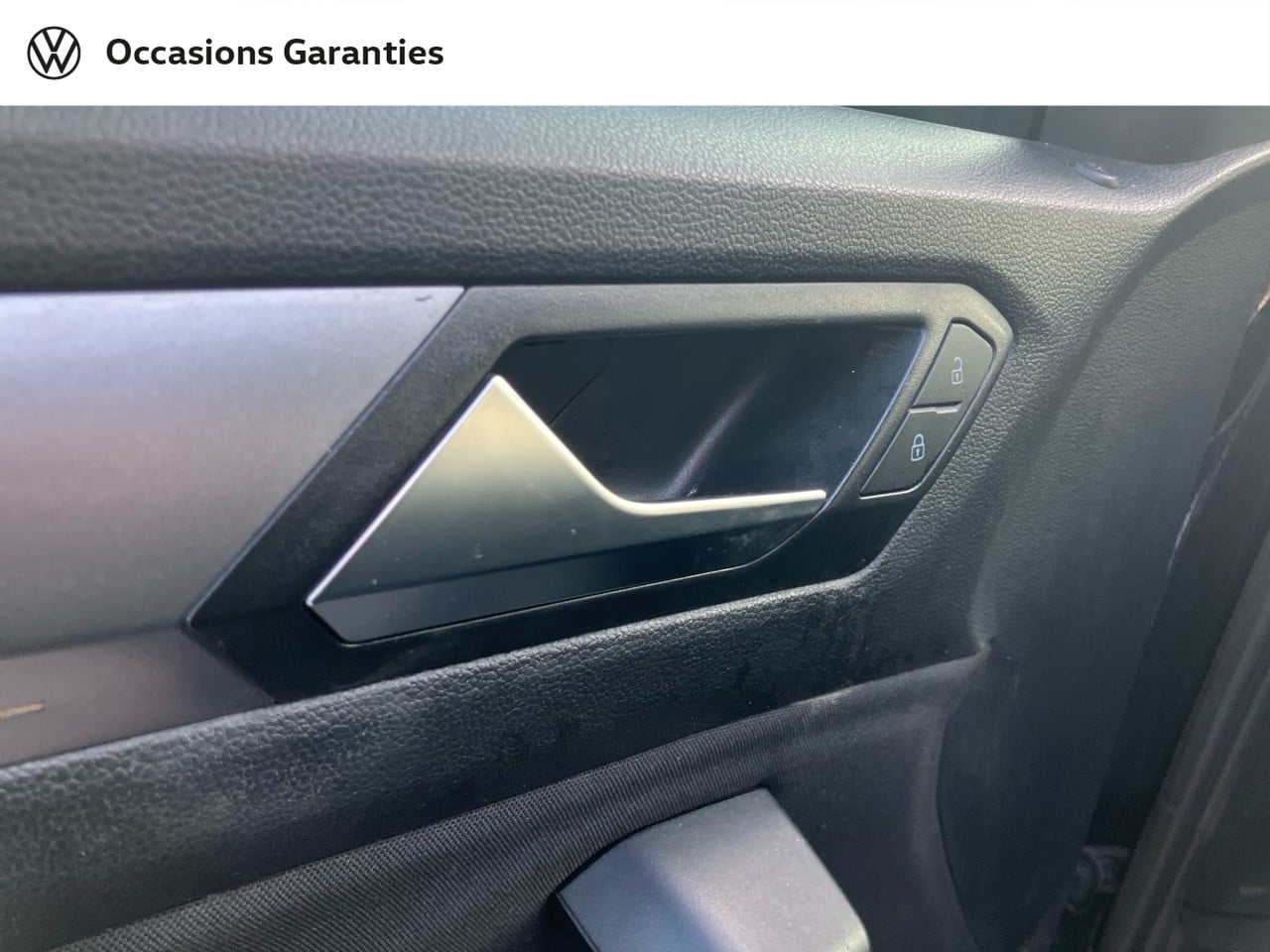 Voitures occasions VOLKSWAGEN T-ROC Active Villeneuve-d'Ascq