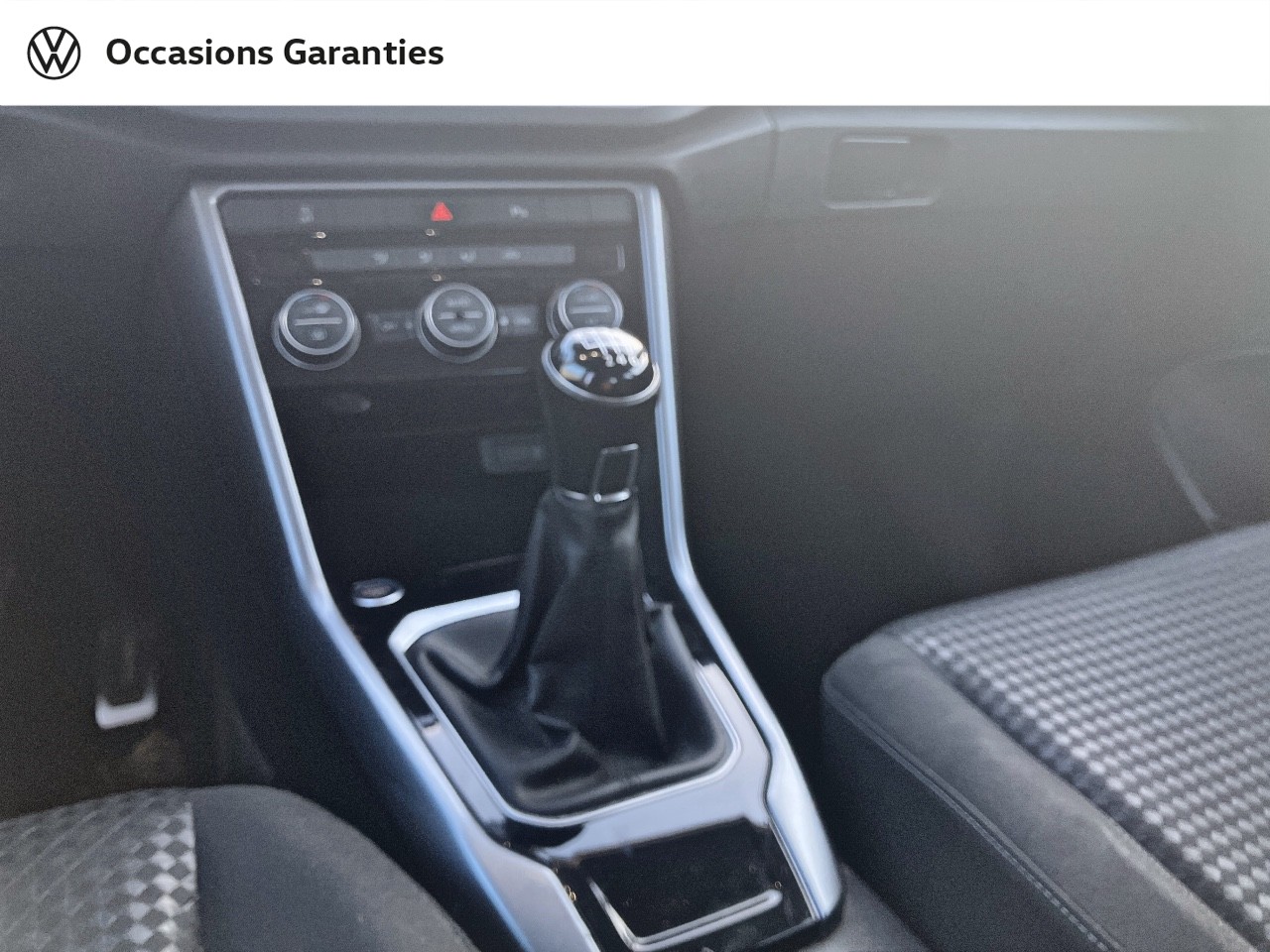 Voitures occasions VOLKSWAGEN T-ROC Active Villeneuve-d'Ascq