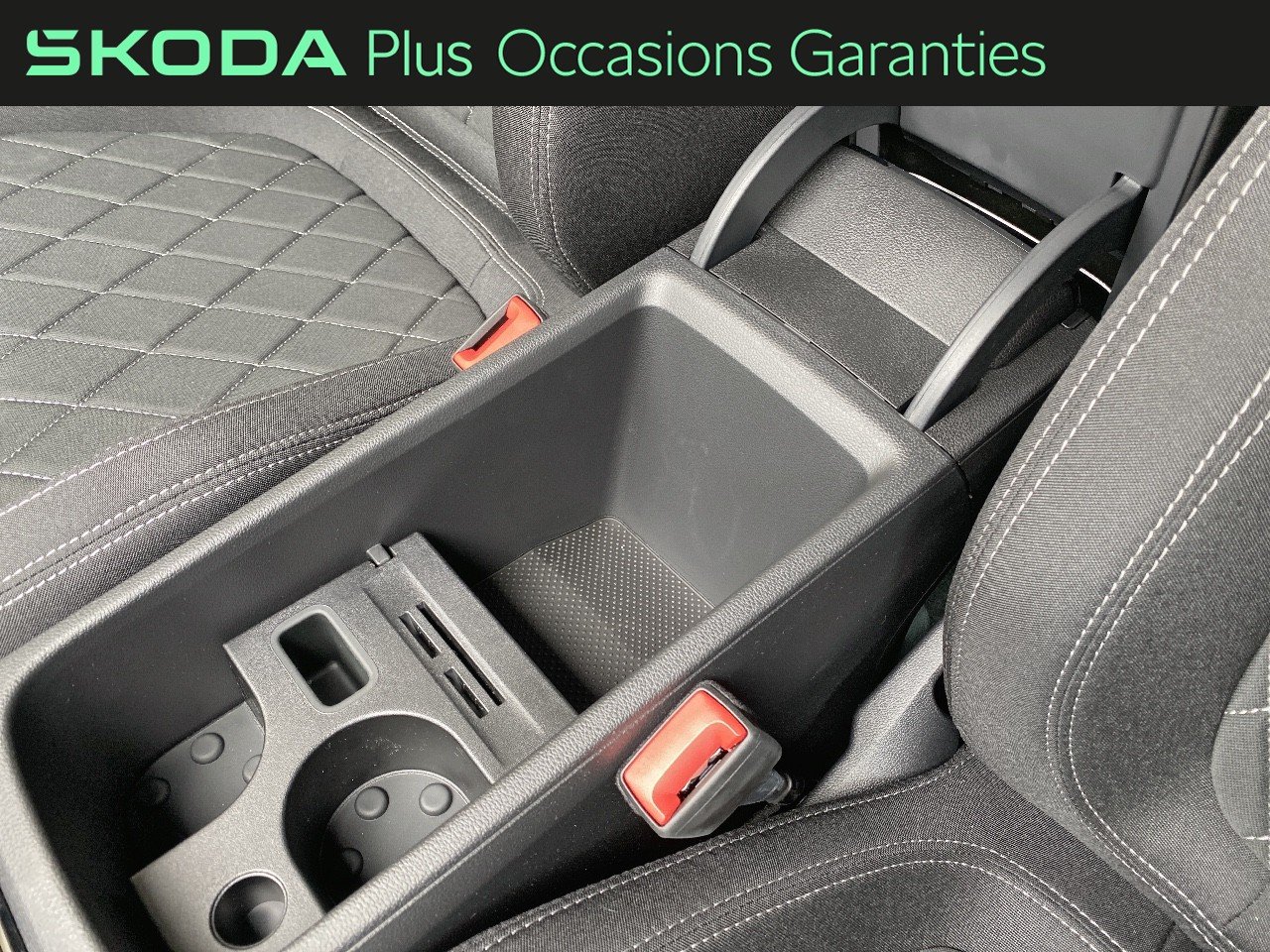 Voitures occasions ŠKODA KAROQ Sportline Villemomble