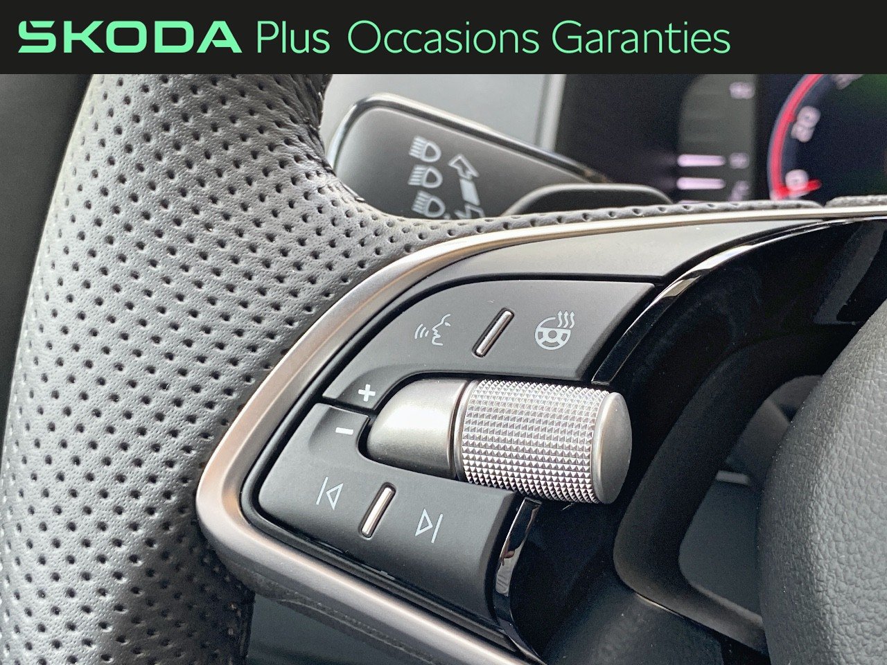 Voitures occasions ŠKODA KAROQ Sportline Villemomble