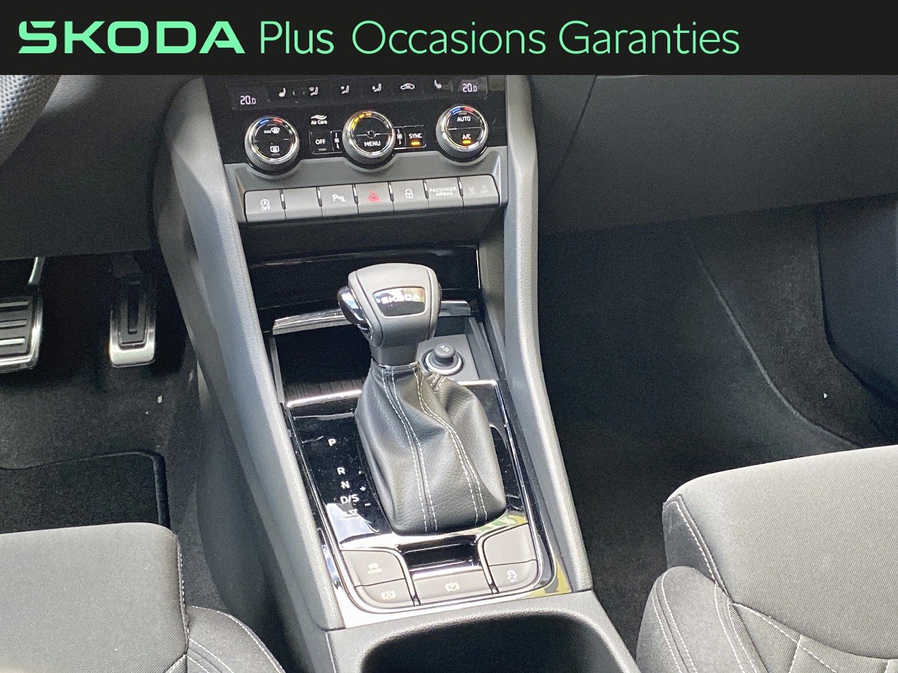 Voitures occasions ŠKODA KAROQ Sportline Villemomble