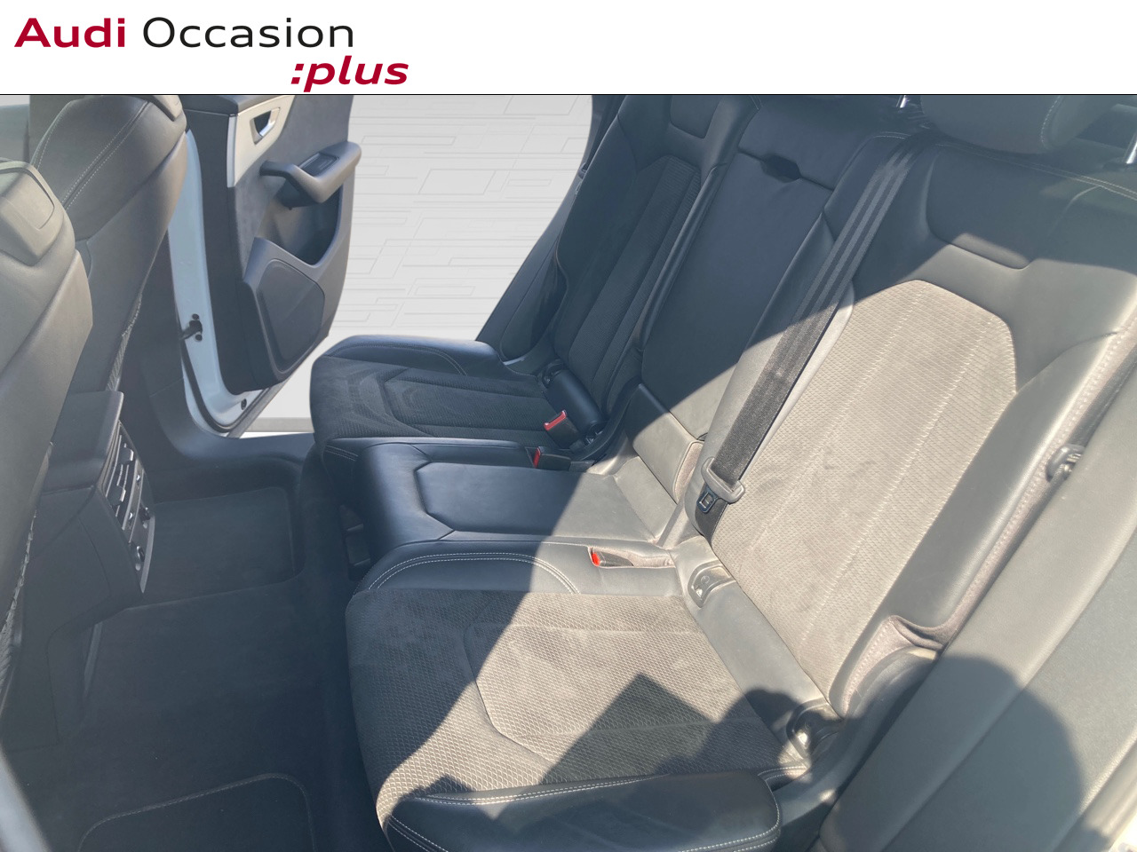 Voitures occasions Audi Q8 S line Lille