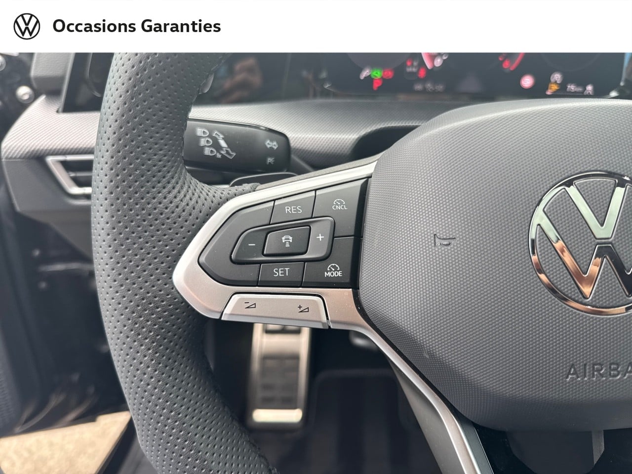 Voitures occasions VOLKSWAGEN GOLF R-Line Mougins