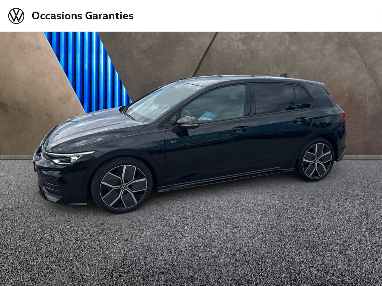 Voitures occasions VOLKSWAGEN GOLF R-Line Mougins