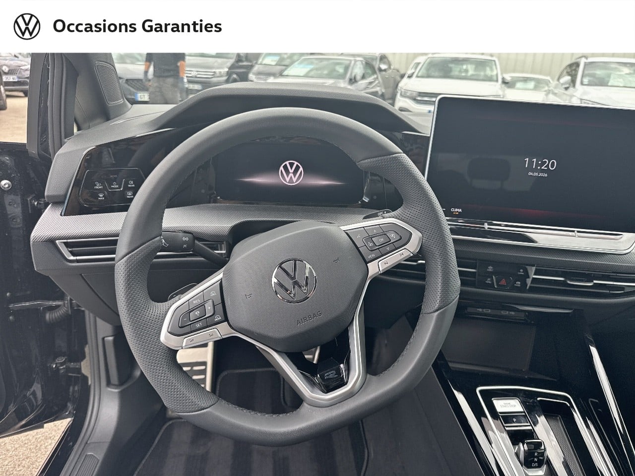 Voitures occasions VOLKSWAGEN GOLF R-Line Mougins