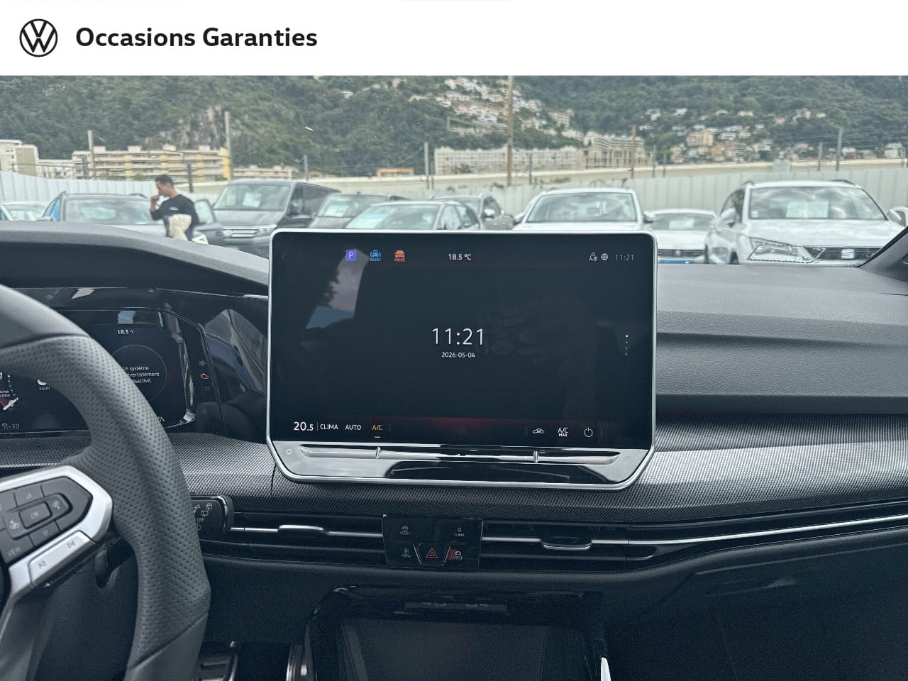 Voitures occasions VOLKSWAGEN GOLF R-Line Mougins