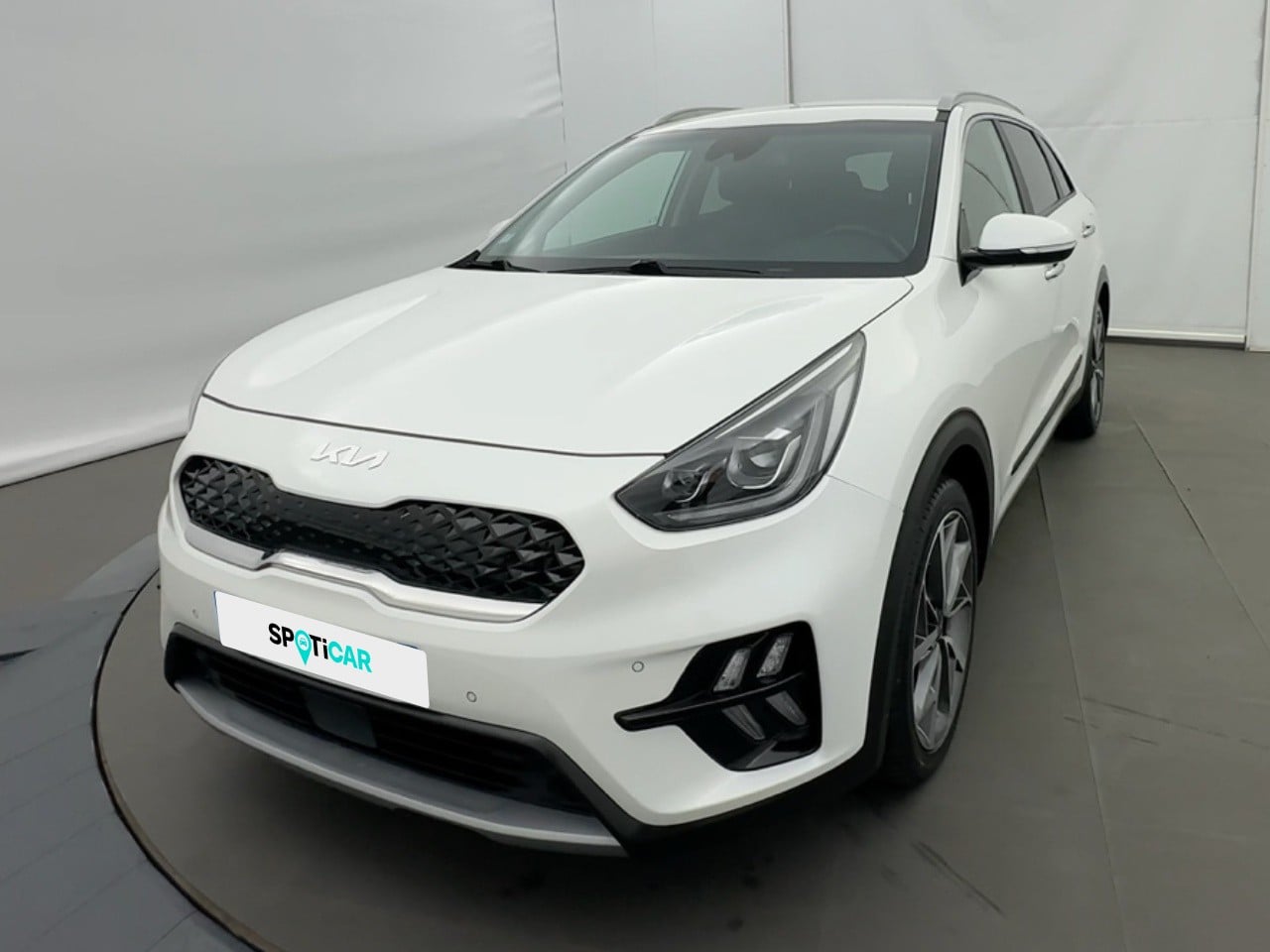 1.6 GDi 141ch HEV Active DCT6