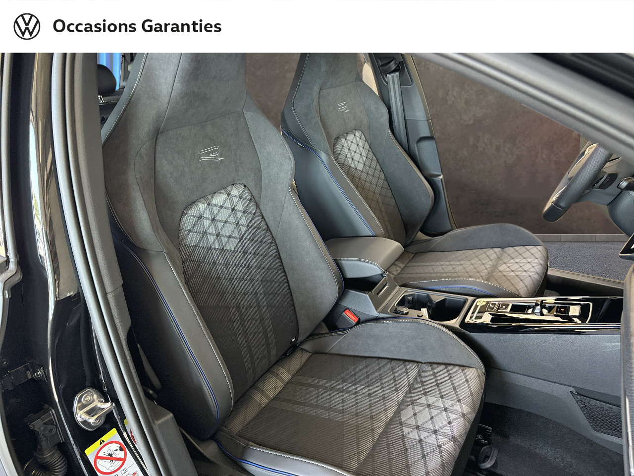 Voitures occasions VOLKSWAGEN GOLF R-Line Thionville