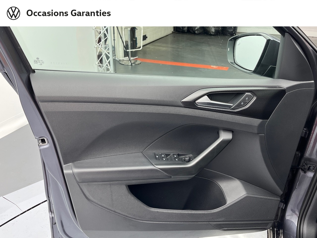 Voitures occasions VOLKSWAGEN T-CROSS Life Plus Orvault