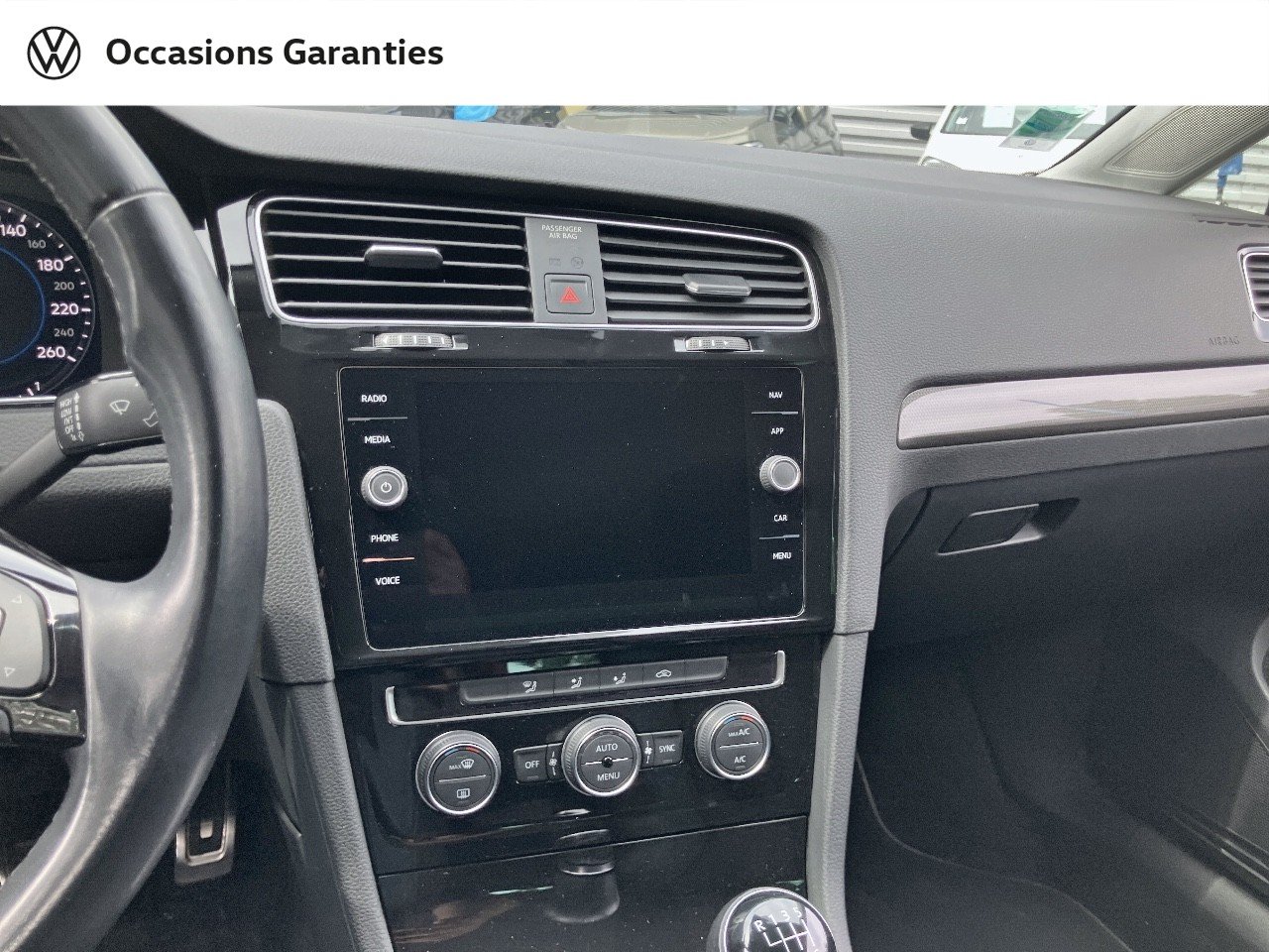 Voitures occasions VOLKSWAGEN GOLF IQ.Drive Villeneuve-d'Ascq