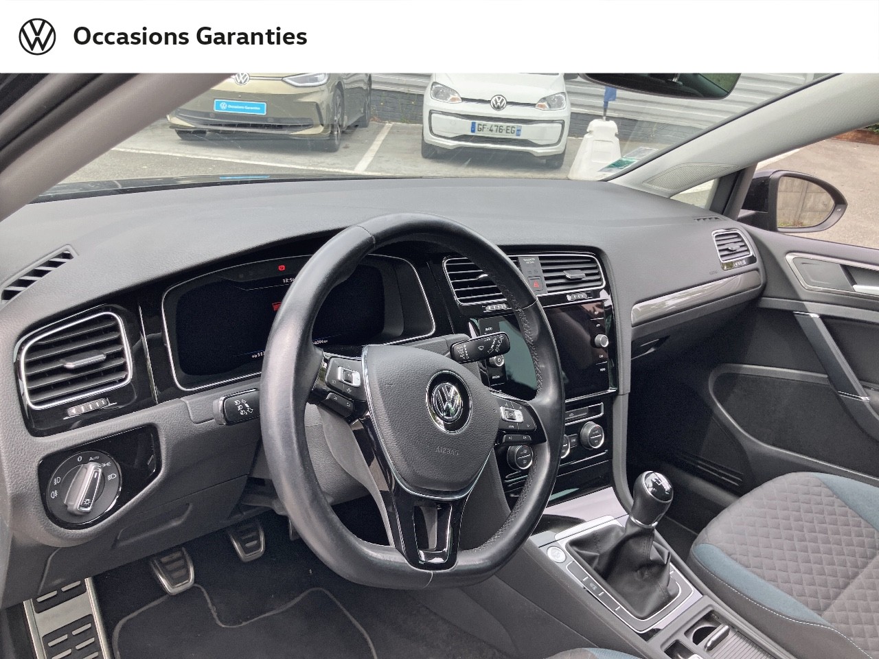 Voitures occasions VOLKSWAGEN GOLF IQ.Drive Villeneuve-d'Ascq
