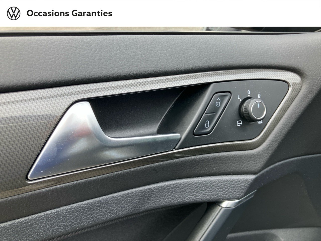 Voitures occasions VOLKSWAGEN GOLF IQ.Drive Villeneuve-d'Ascq