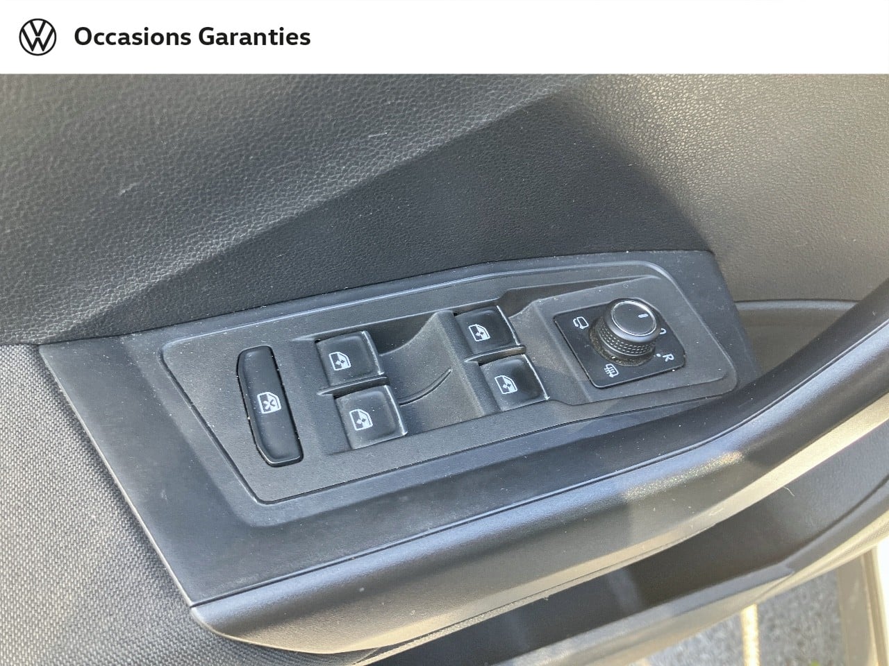 Voitures occasions VOLKSWAGEN T-ROC Lounge Villeneuve-d'Ascq