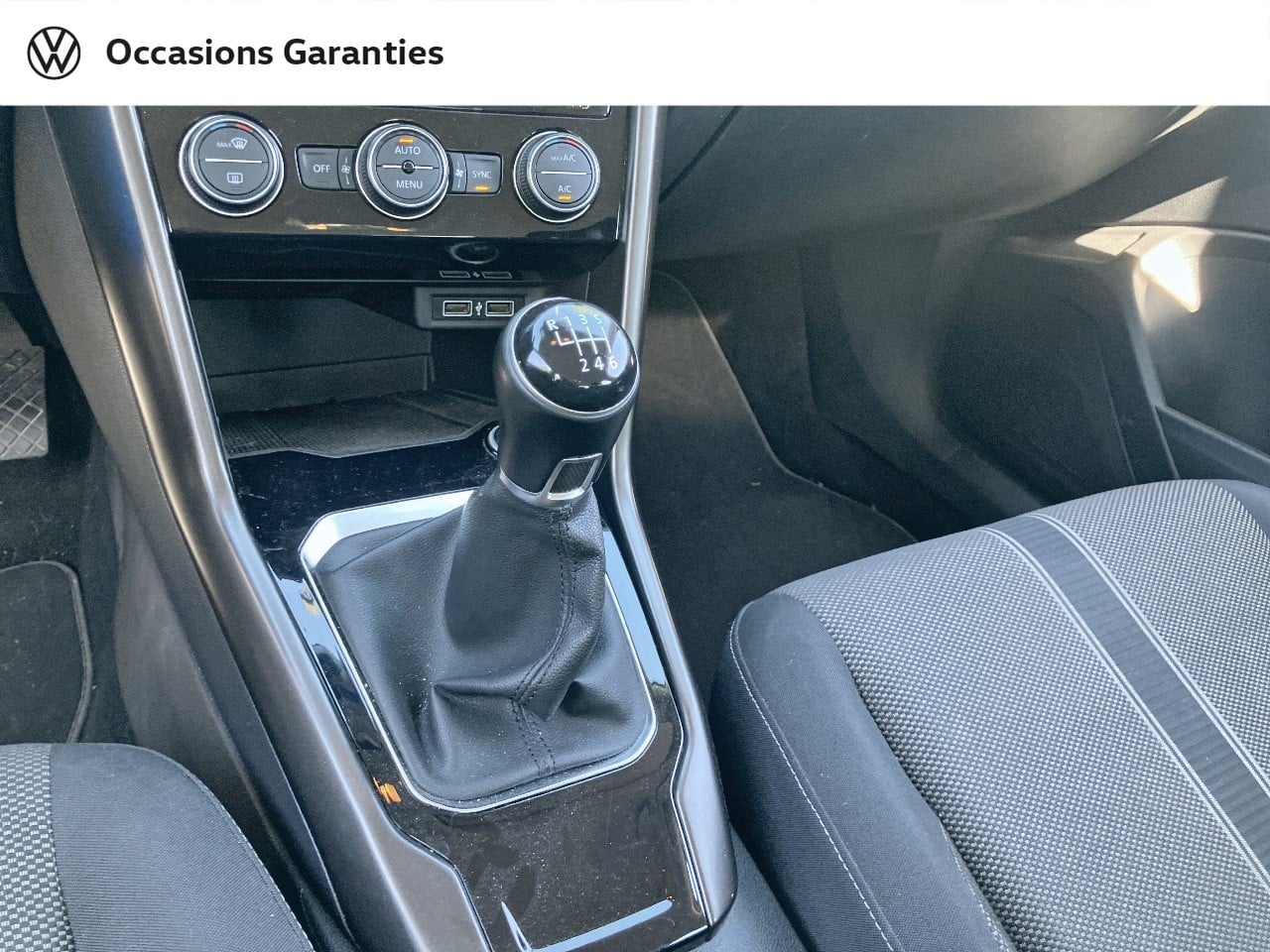 Voitures occasions VOLKSWAGEN T-ROC Lounge Villeneuve-d'Ascq