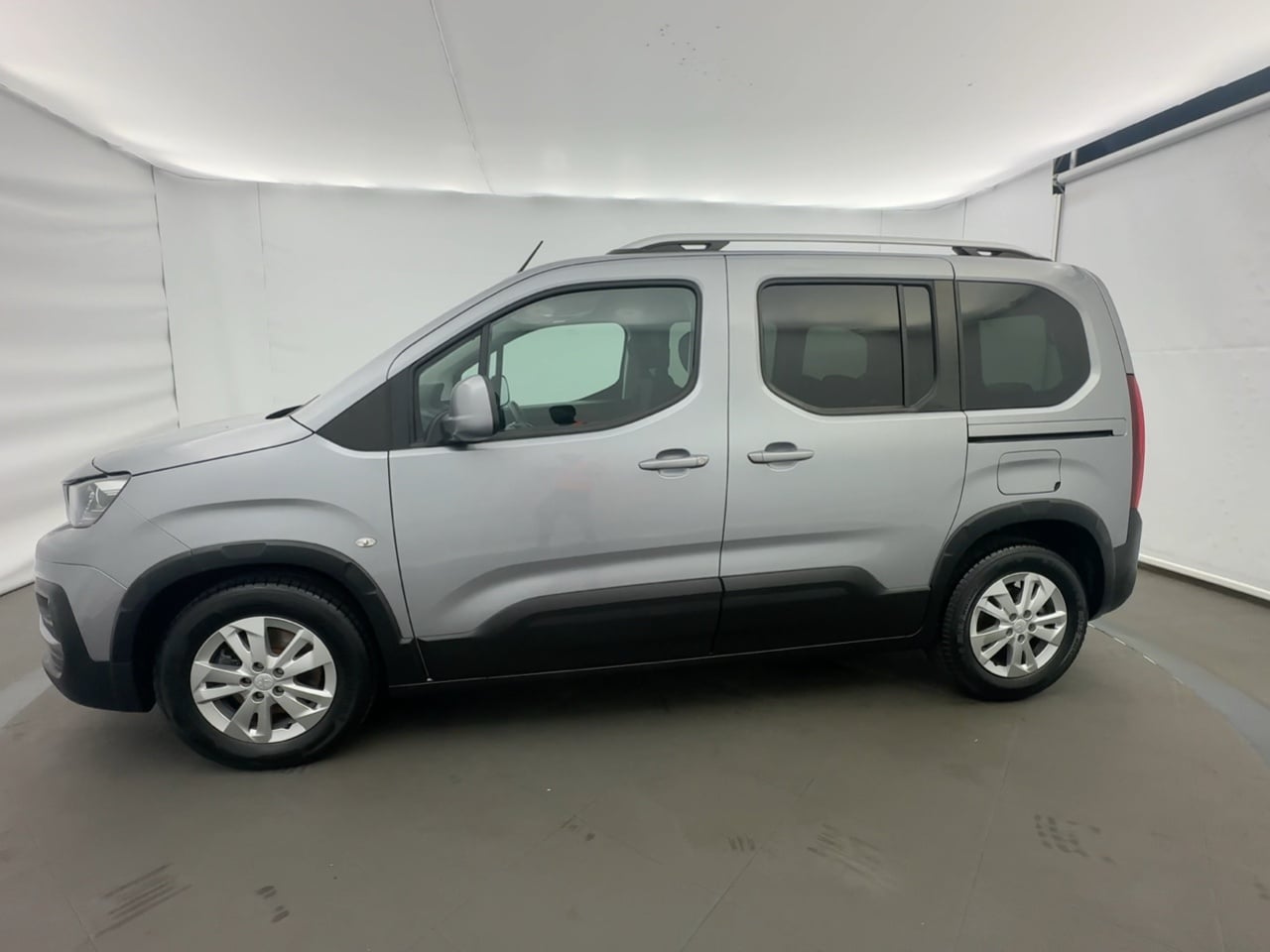 BlueHDi 130ch S&S Standard Allure