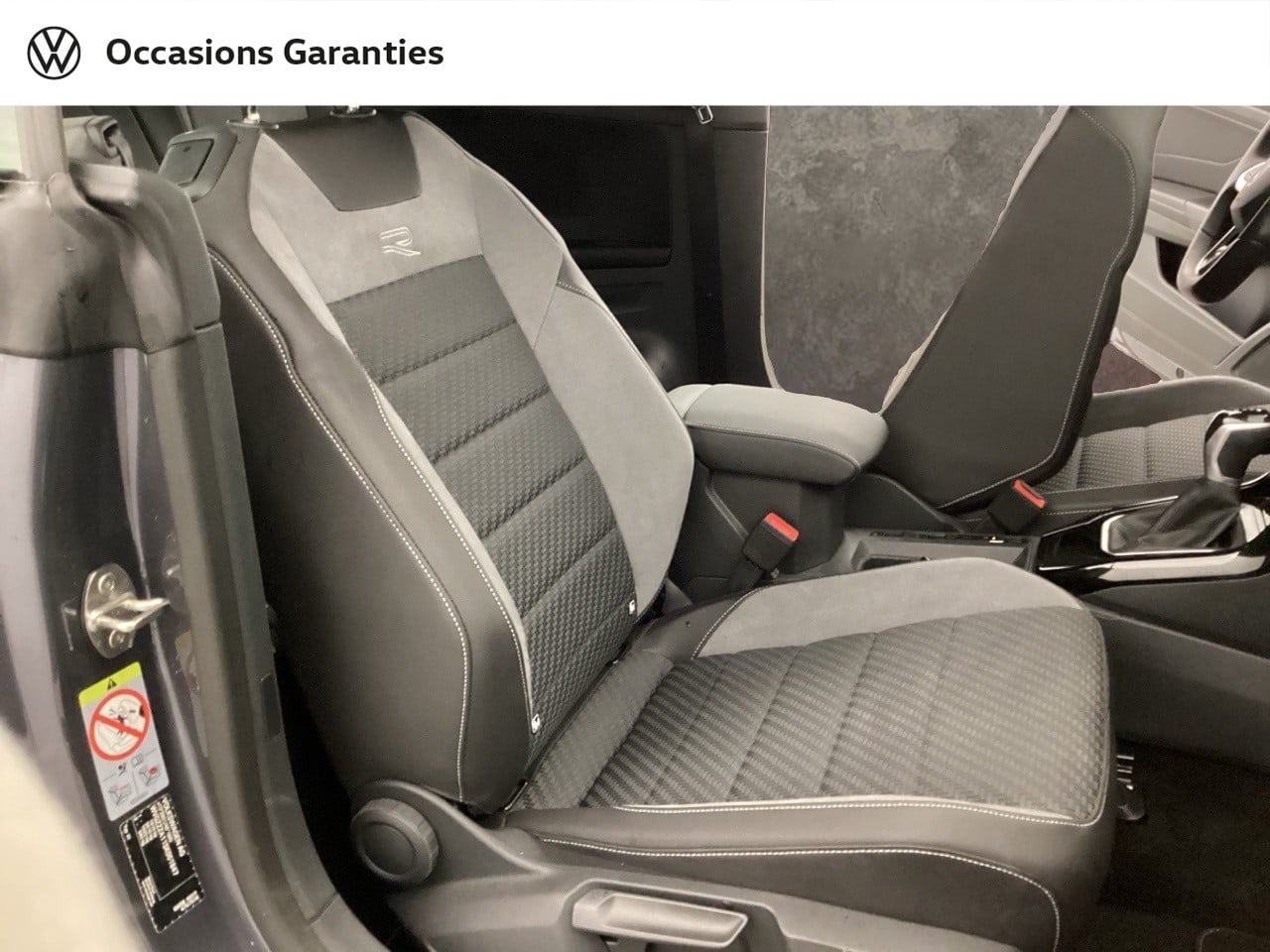 Voitures occasions VOLKSWAGEN T-Roc Cabriolet R-Line Mougins