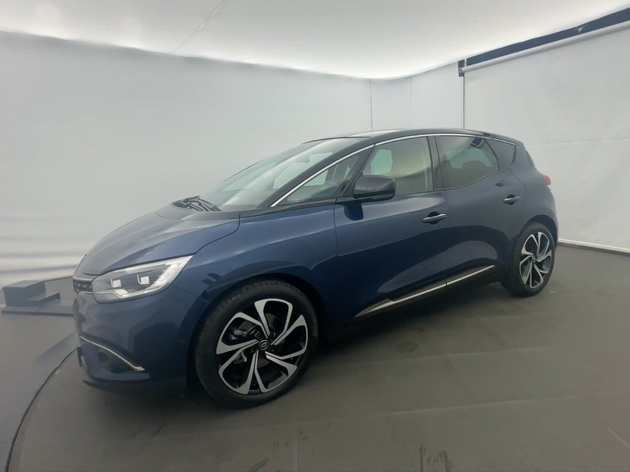 1.7 Blue dCi 120ch Intens EDC