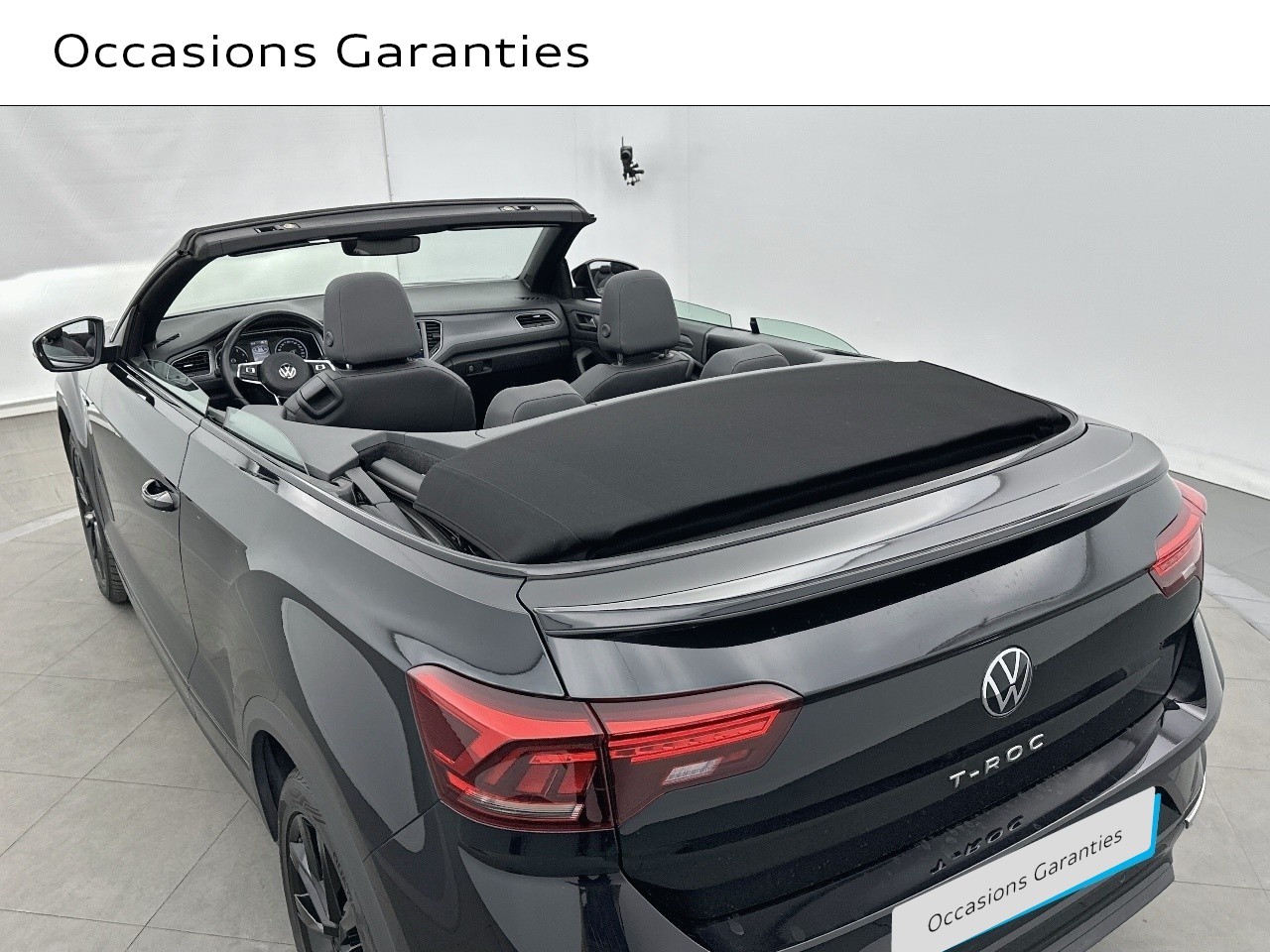 Voitures occasions VOLKSWAGEN T-Roc Cabriolet R-Line Saint-Thibault-des-Vignes