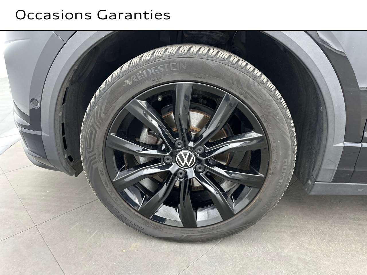 Voitures occasions VOLKSWAGEN T-Roc Cabriolet R-Line Saint-Thibault-des-Vignes