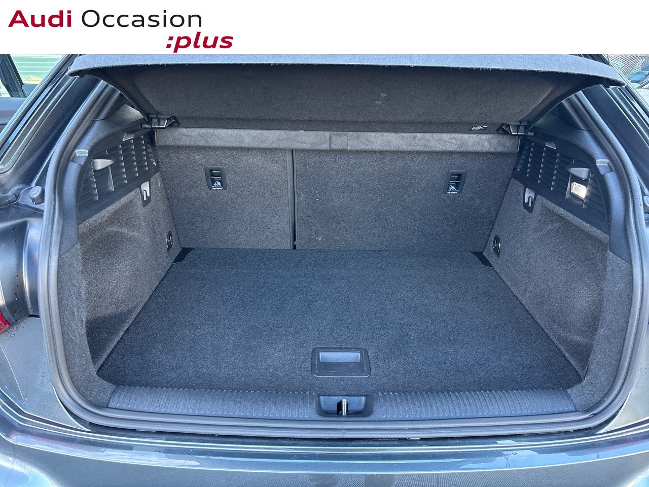 Voitures occasions Audi Q2 S line Mougins