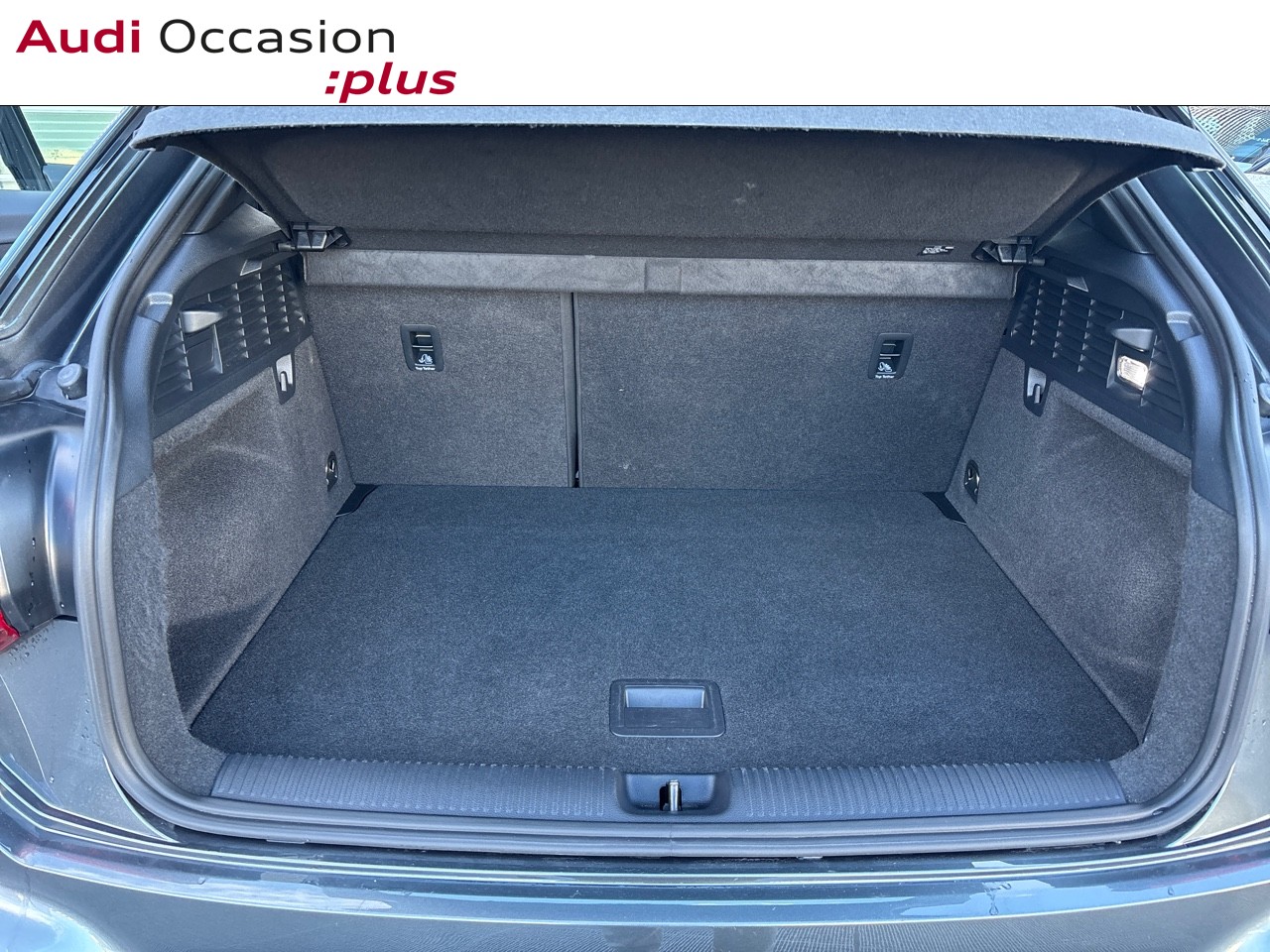 Voitures occasions Audi Q2 S line Mougins