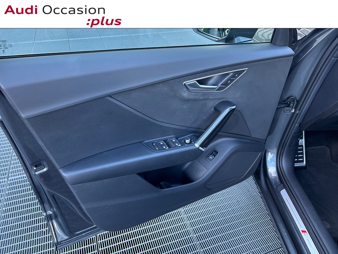 Voitures occasions Audi Q2 S line Mougins