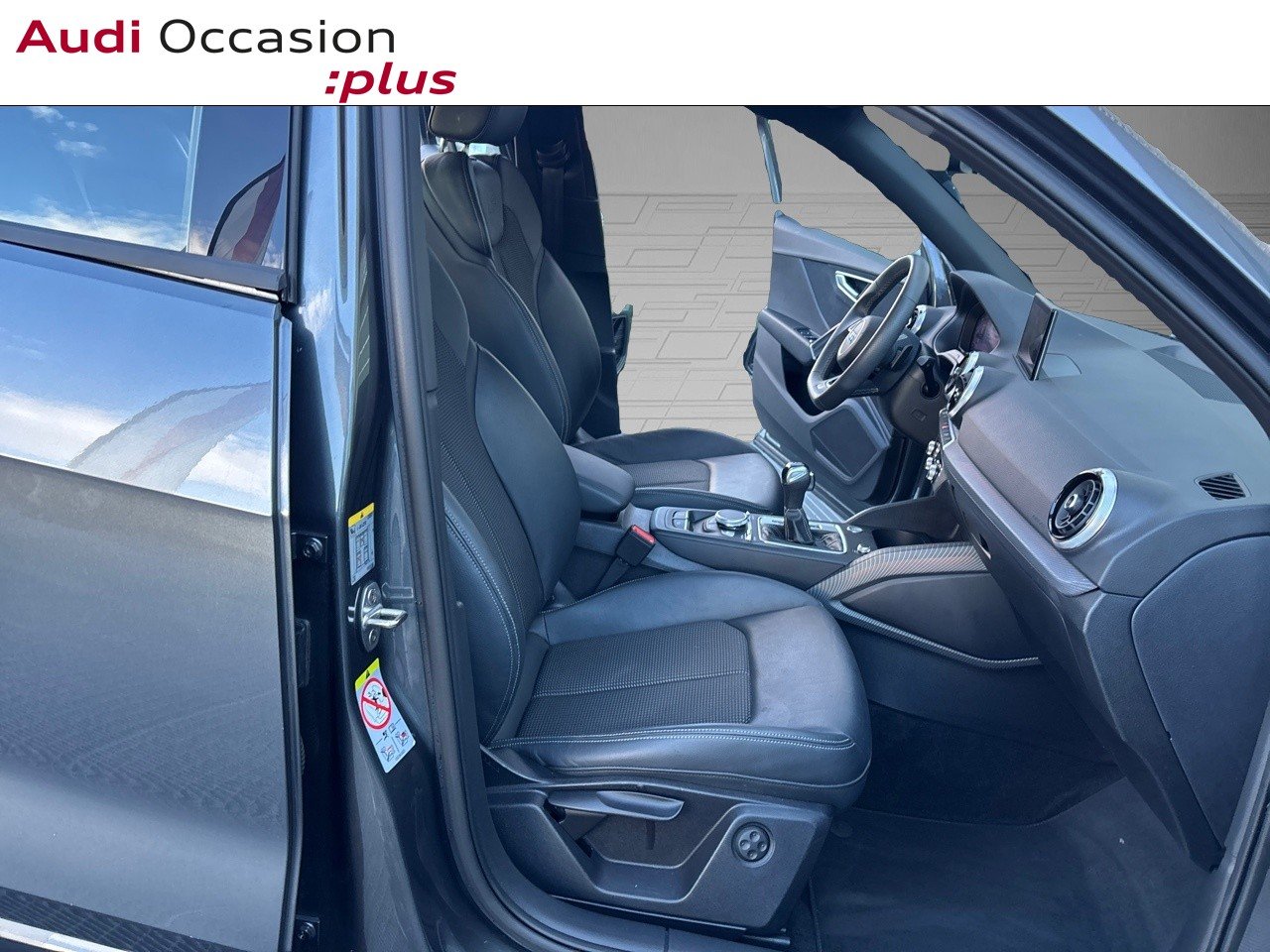 Voitures occasions Audi Q2 S line Mougins