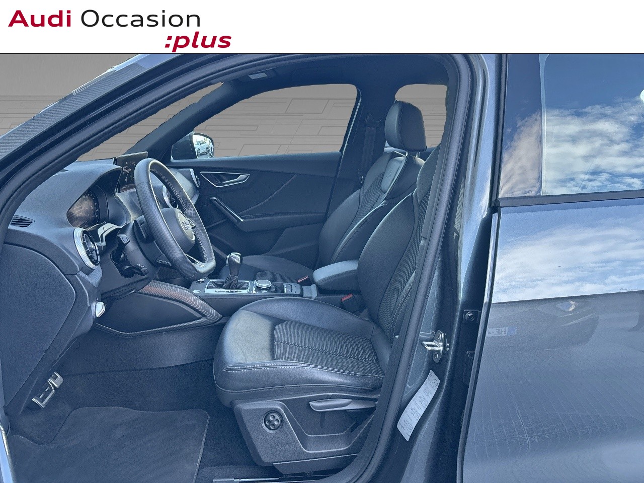 Voitures occasions Audi Q2 S line Mougins