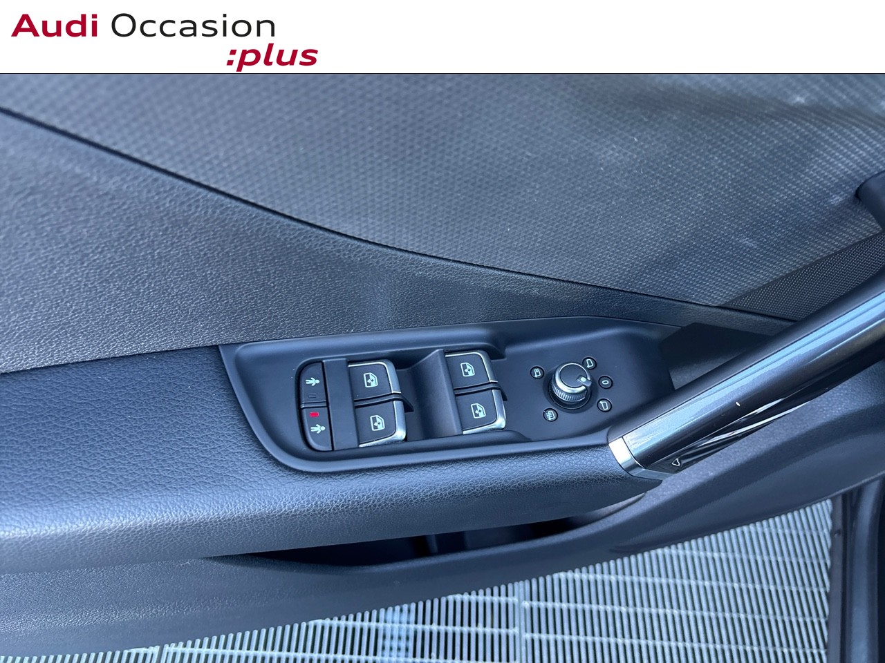 Voitures occasions Audi Q2 S line Mougins