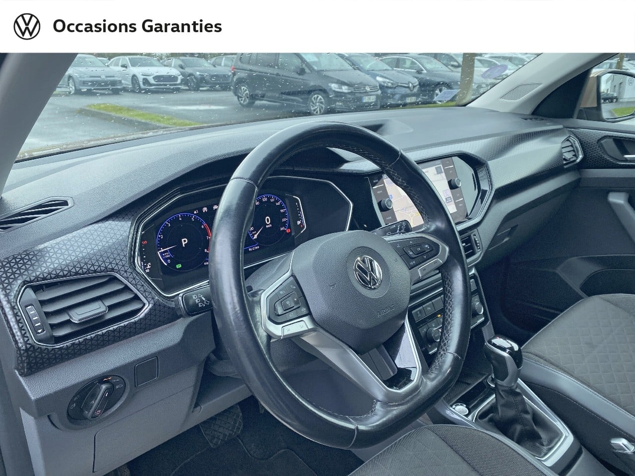 Voitures occasions VOLKSWAGEN T-CROSS Carat Rezé