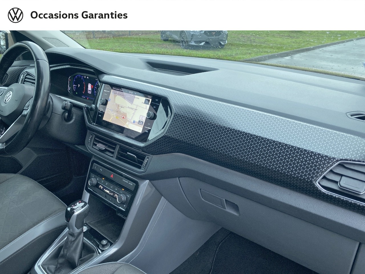 Voitures occasions VOLKSWAGEN T-CROSS Carat Rezé