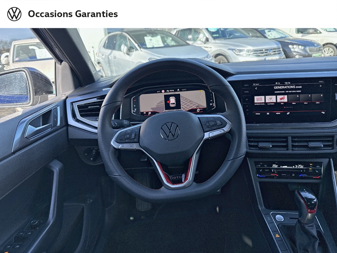 VOLKSWAGEN POLO