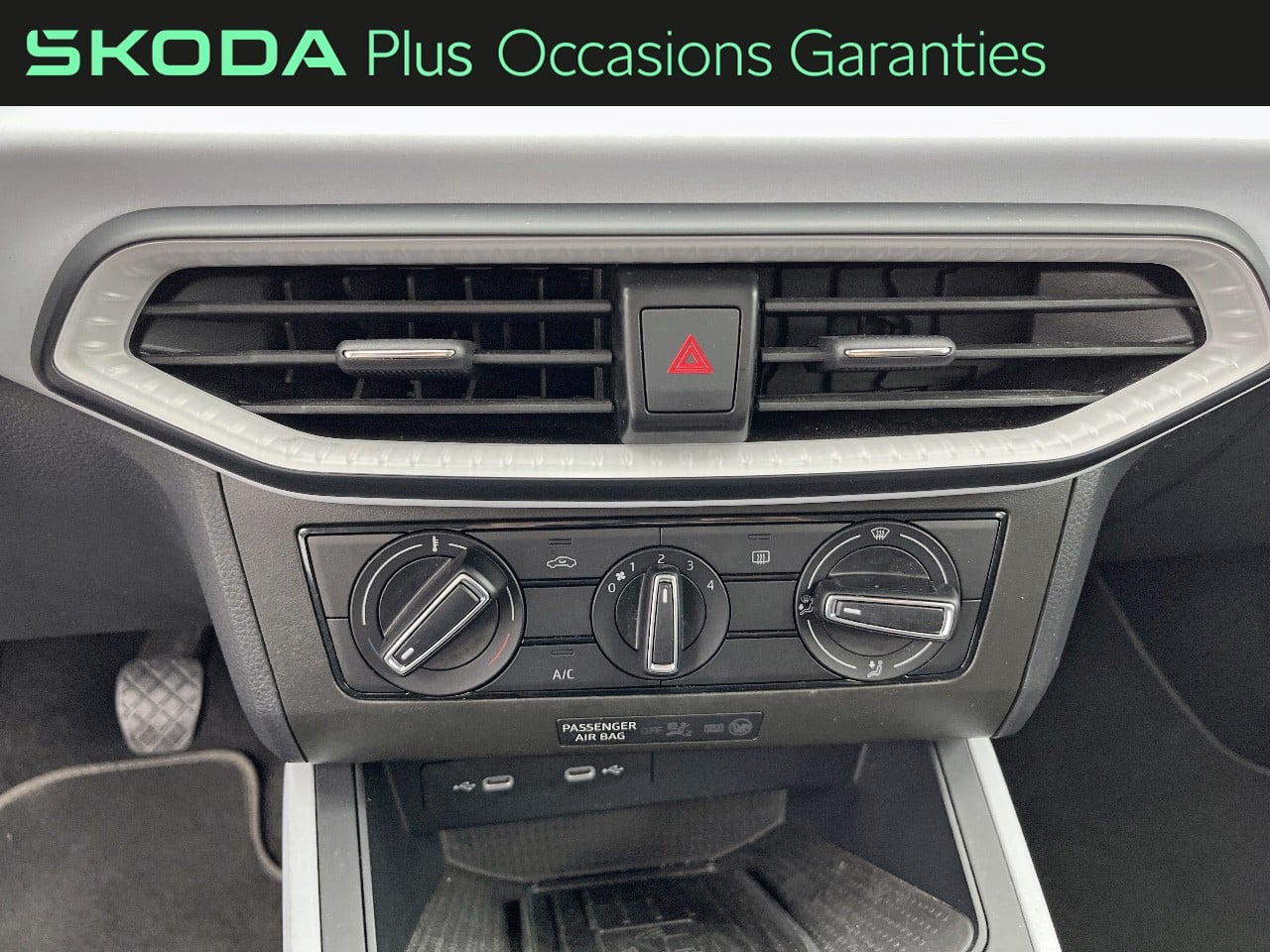 Voitures occasions SEAT ARONA Urban Orvault