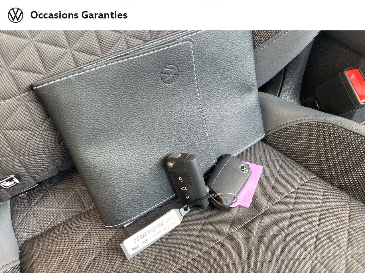 Voitures occasions VOLKSWAGEN T-CROSS Carat Villemomble