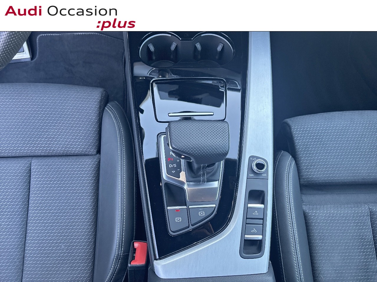 Voitures occasions Audi A5 Cabriolet S line Mougins