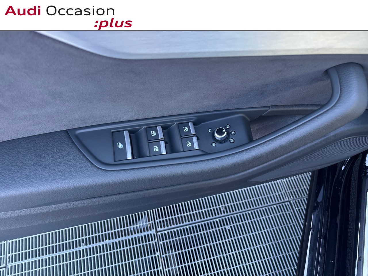 Voitures occasions Audi A5 Cabriolet S line Mougins