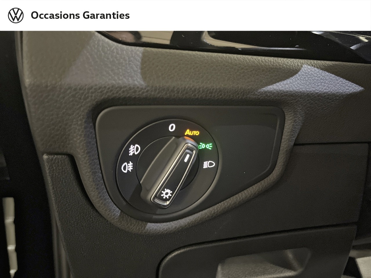 Voitures occasions VOLKSWAGEN TOURAN Life Business Paris