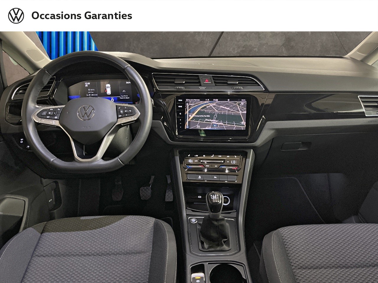 Voitures occasions VOLKSWAGEN TOURAN Life Business Paris
