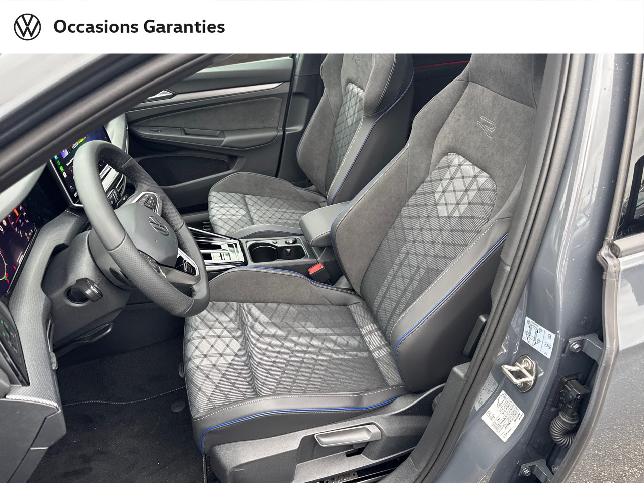 Voitures occasions VOLKSWAGEN GOLF R-Line Thionville