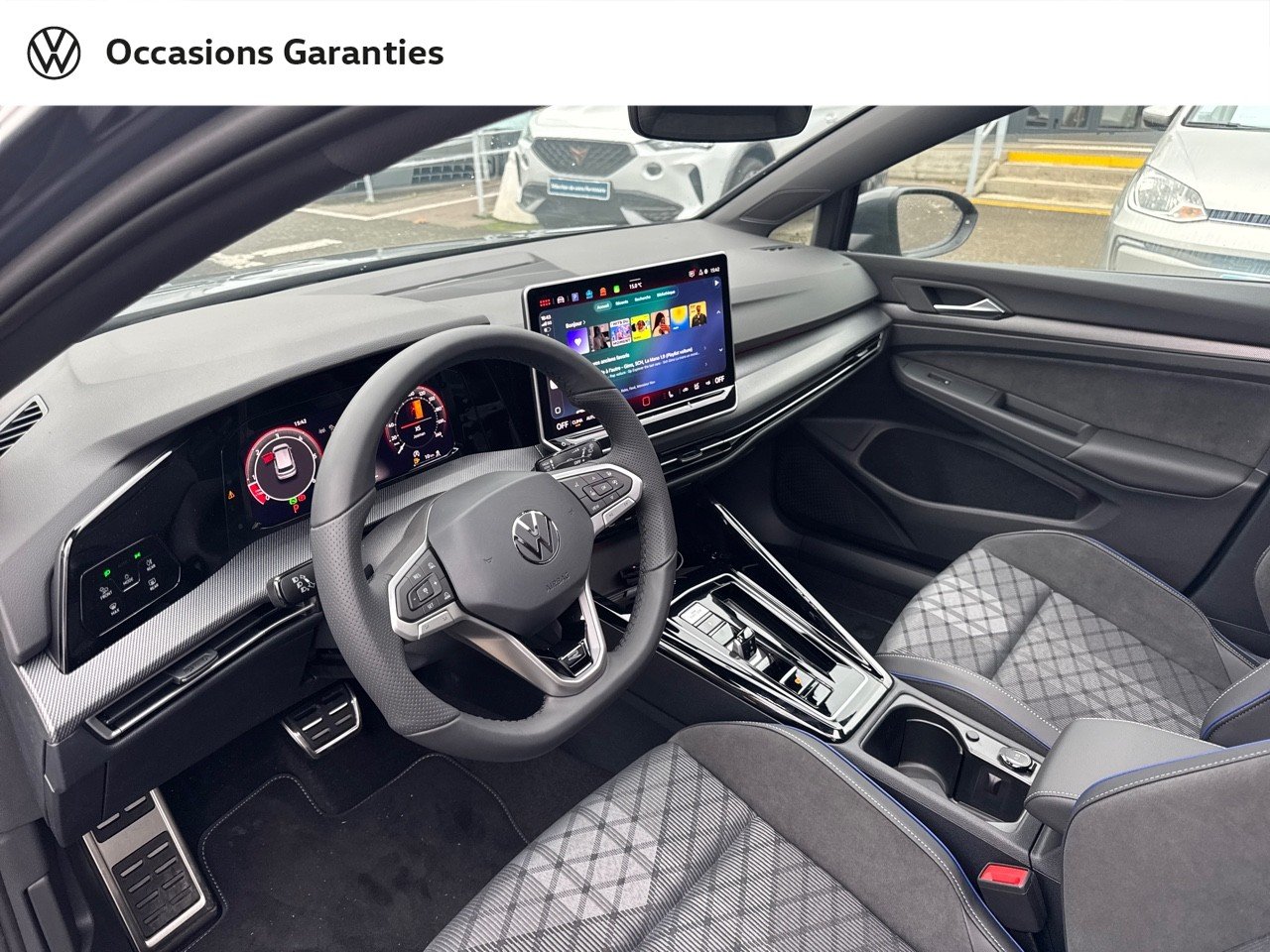 Voitures occasions VOLKSWAGEN GOLF R-Line Thionville