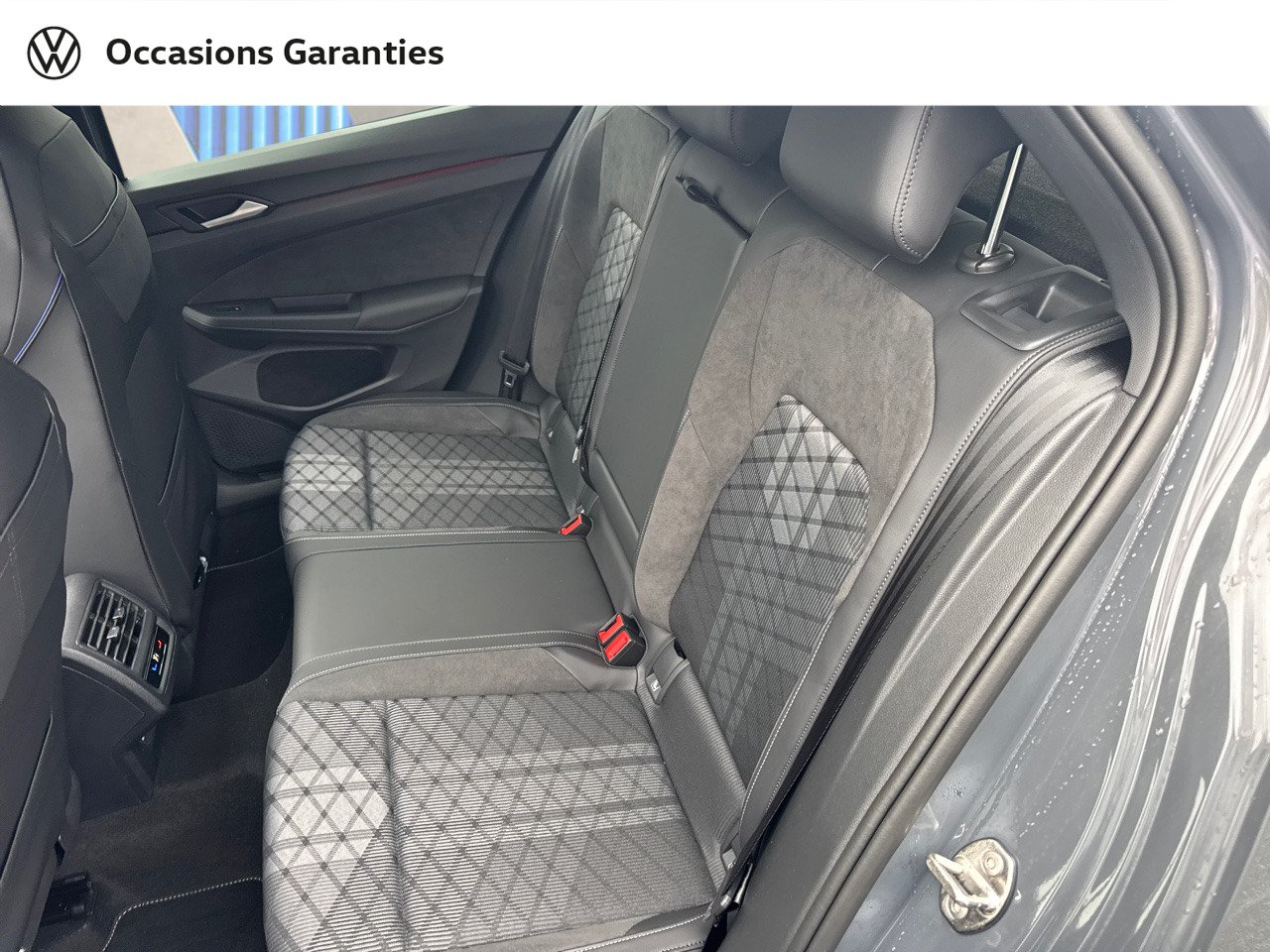 Voitures occasions VOLKSWAGEN GOLF R-Line Thionville