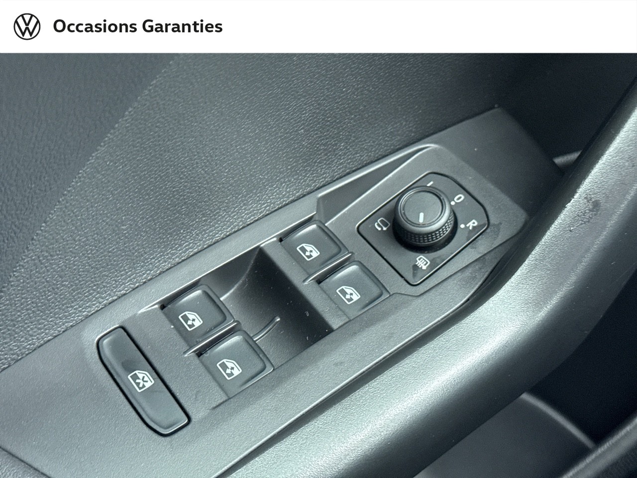 Voitures occasions VOLKSWAGEN T-CROSS Life Lens