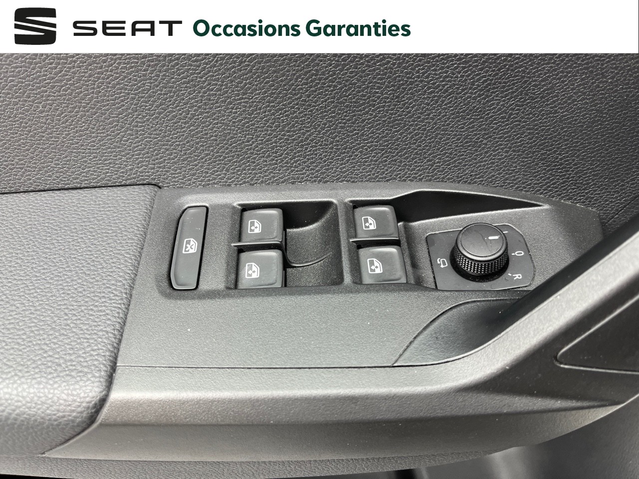 Voitures occasions SEAT IBIZA Urban Orvault