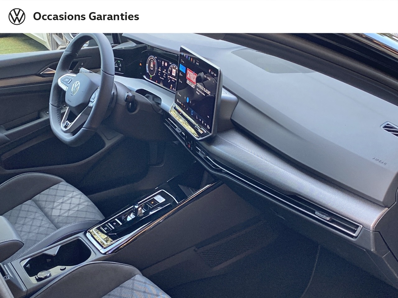 Voitures occasions VOLKSWAGEN GOLF R-Line Villemomble