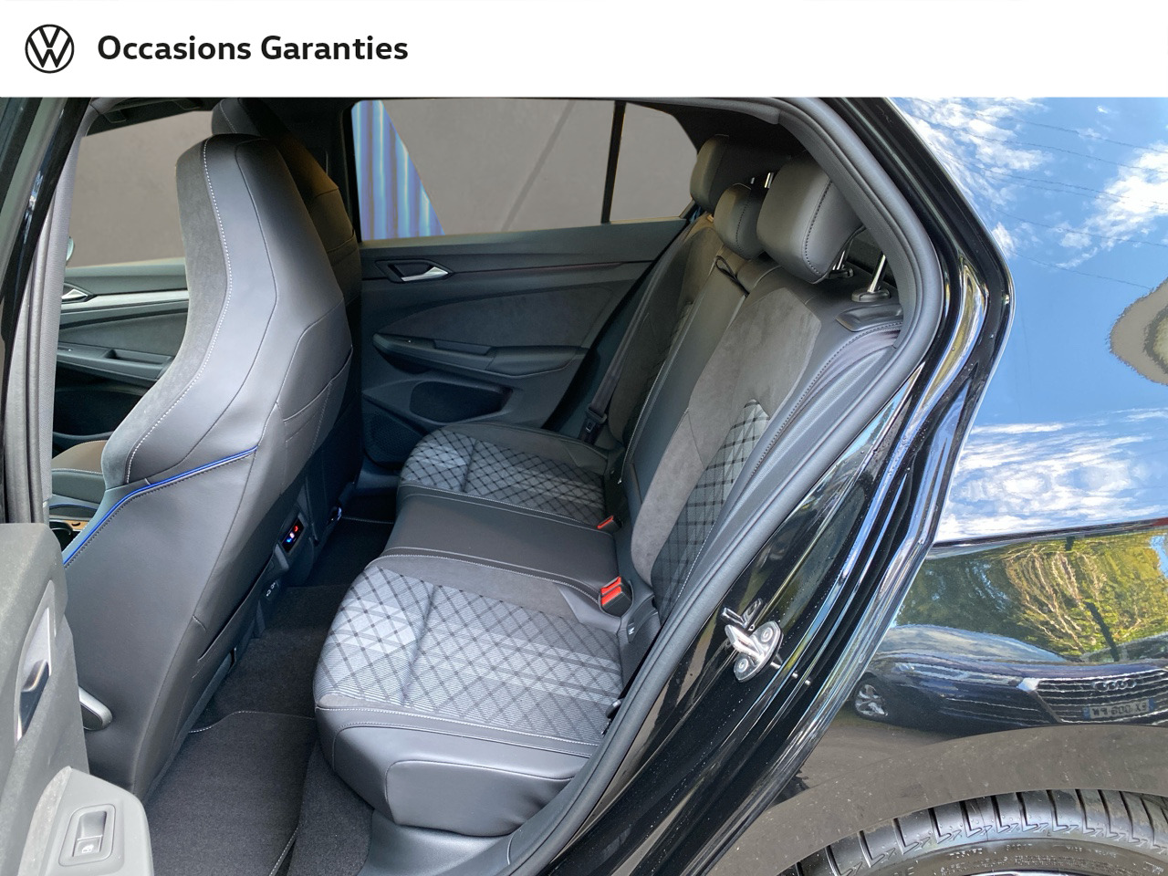 Voitures occasions VOLKSWAGEN GOLF R-Line Villemomble