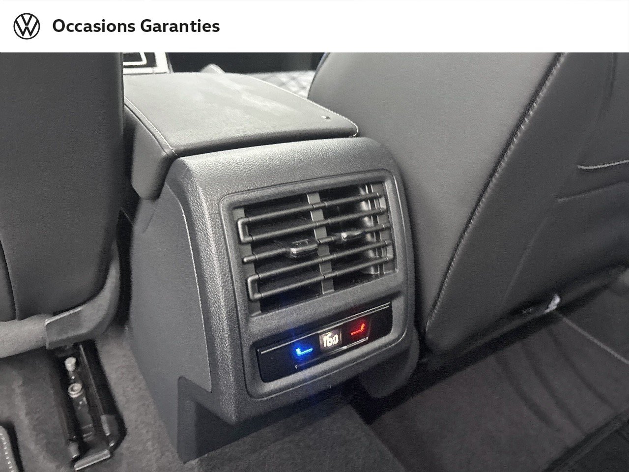 Voitures occasions VOLKSWAGEN GOLF R-Line Mougins