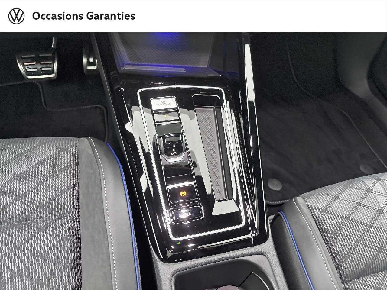 Voitures occasions VOLKSWAGEN GOLF R-Line Mougins